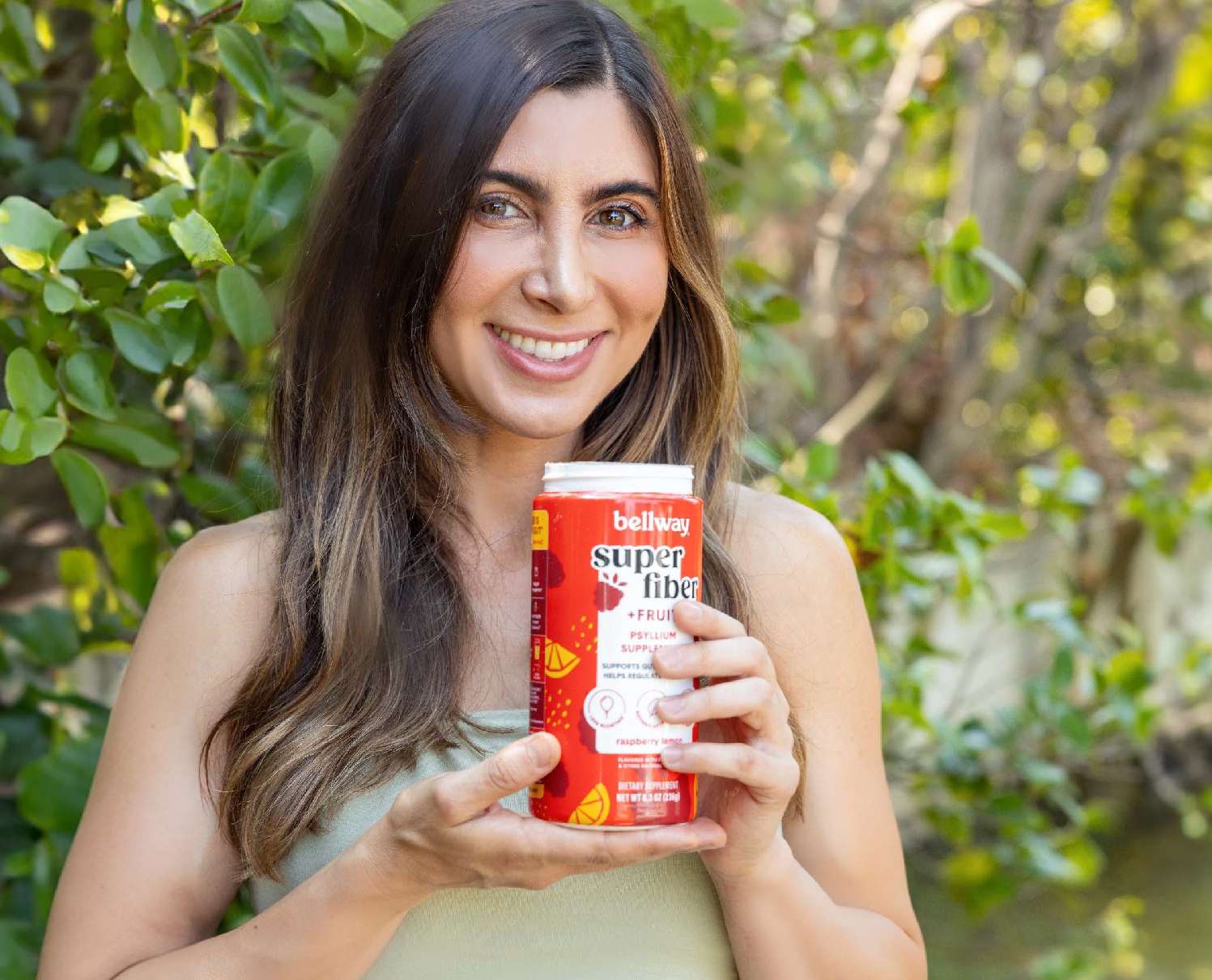 7 Expert Nutritionist Debloating Tips for Summer